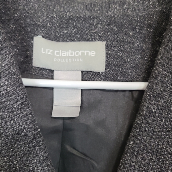 Liz Claiborne Collection Woman's Blazer, Size 16 Color: Grey - Picture 7 of 14